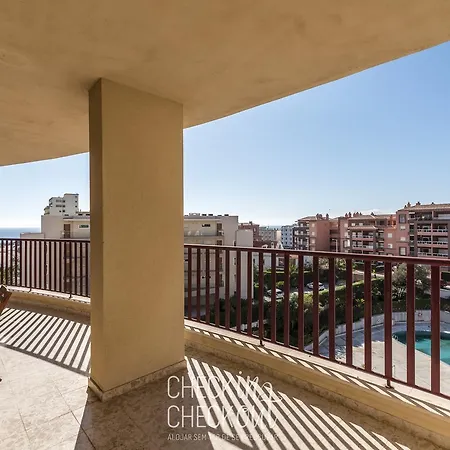 Checkincheckout - City Center Beach Flat *